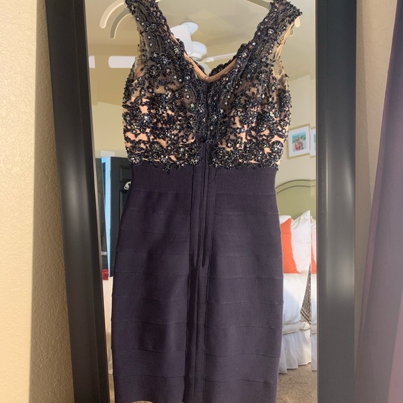 Dress - Picture 2 of 4